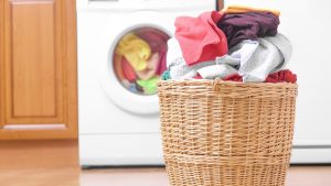 Selain Sebagai Perasa, Garam Juga Jadi Pemudah Kerja Untuk Suri Rumah. No. 8 Memang Kena Percaya! 9 Selain Sebagai Perasa, Garam Juga Jadi Pemudah Kerja Untuk Suri Rumah. No. 8 Memang Kena Percaya!