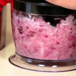 Tip Kisar Bawang Untuk Menumis Supaya Masakan Lebih Sedap.