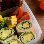 bekal TORTILLA GULUNG BERTELUR beboladaing lda hitam