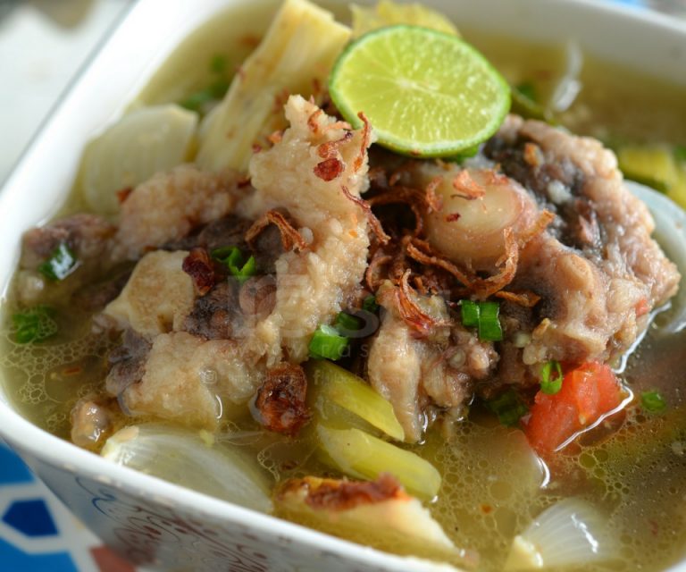 Haihh Dapat Makan Sup Bersama Nasi Panas.. Fuhh Memang Terangkat!