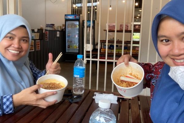 Wanita Ini Kongsi Pengalaman Lepak Santai di Balai Kota, Makan Sambil Teroka Sejarah Kota Tinggi, Johor