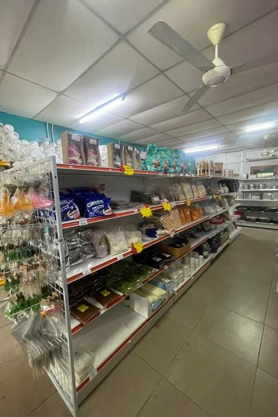 Buka Kedai Bahan Kek & Roti Dalam Kampung, Wanita Ini Ingin Mudahkan Penduduk Dapatkan Produk Bakeri Tanpa Perlu Keluar ke Bandar