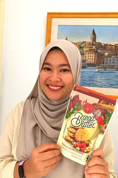 Juruterbang Hilang Pekerjaan, Mula Jual Biskut Dari Rumah, Kini Masuk 13 Cawangan Jaya Grocer
