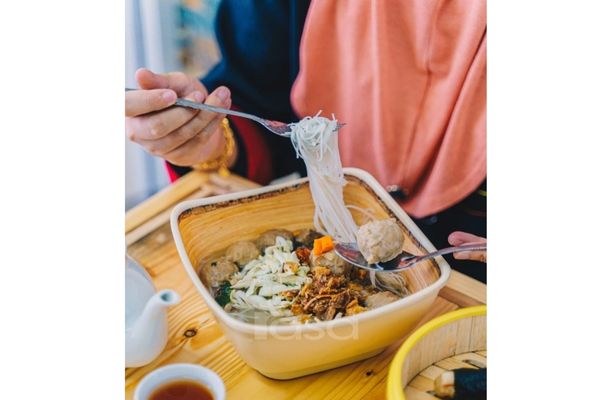 Cafe Dimsum Tawar Dimsum Halal di Parit Sulong, Kekal Konsep Tempat Lepak Santai Seisi Keluarga