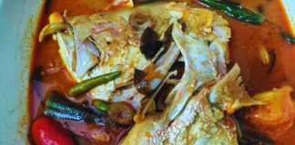 Kari Ikan Merah Bubuh Santan Sikit Je Pun Dah Sedap