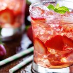 Cuaca Panas Begini, Nikmatnya Dapat Air Longan Herbs Tanpa Soda