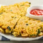 Resipi Murtabak Mi Segera Paling Mudah & Sedap