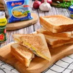 Sandwich Tuna Berkeju, Resipi Mudah & Sedap Dinikmati Bila-Bila Masa