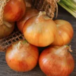 Tak Sangka Cara Ni Boleh Elak Pedih Mata Bila Potong Bawang