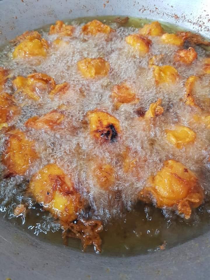 Cara Buat Cempedak Goreng Rangup Tapi Tak Berminyak. Guna Teknik Menggoreng Ini
