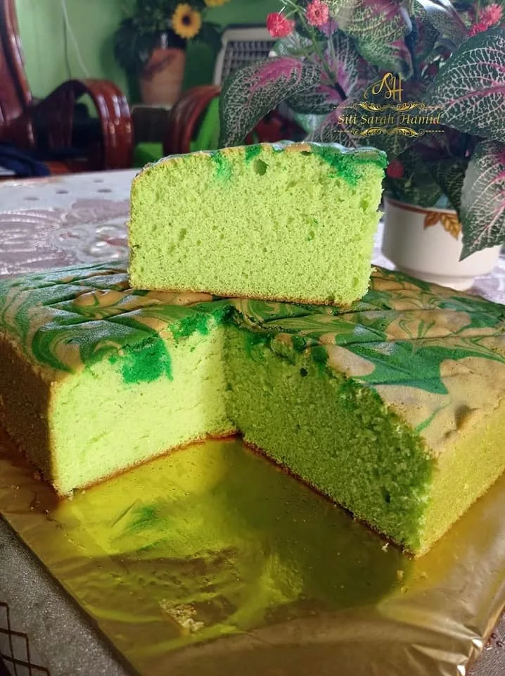 Kek Pandan Bersantan Yang Mudah, Sedap & Tidak Muak