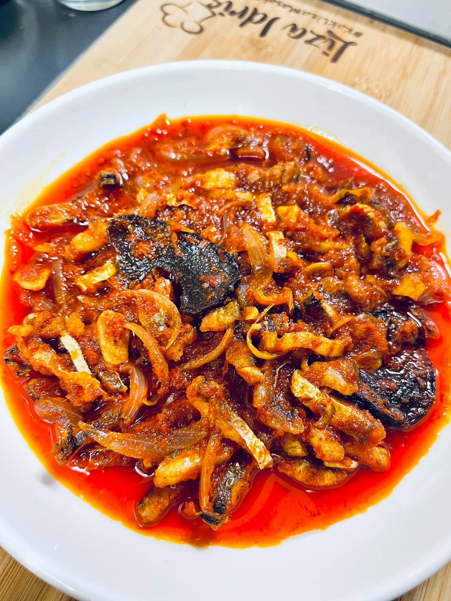 Sambal Tumis Ikan Masin Lauk Mudah & Cepat Siap. Confirm Tambah Nasi