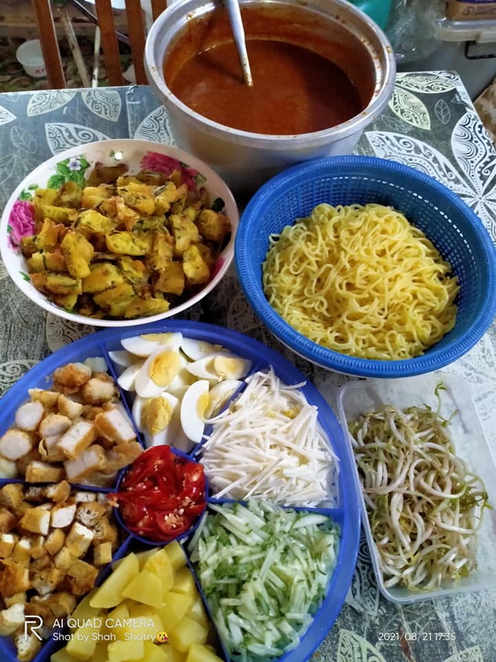 Buat Sendiri Rojak Mee Mamak Style, Lengkap Dengan Kuah, Cucur & Bahan Sampingan