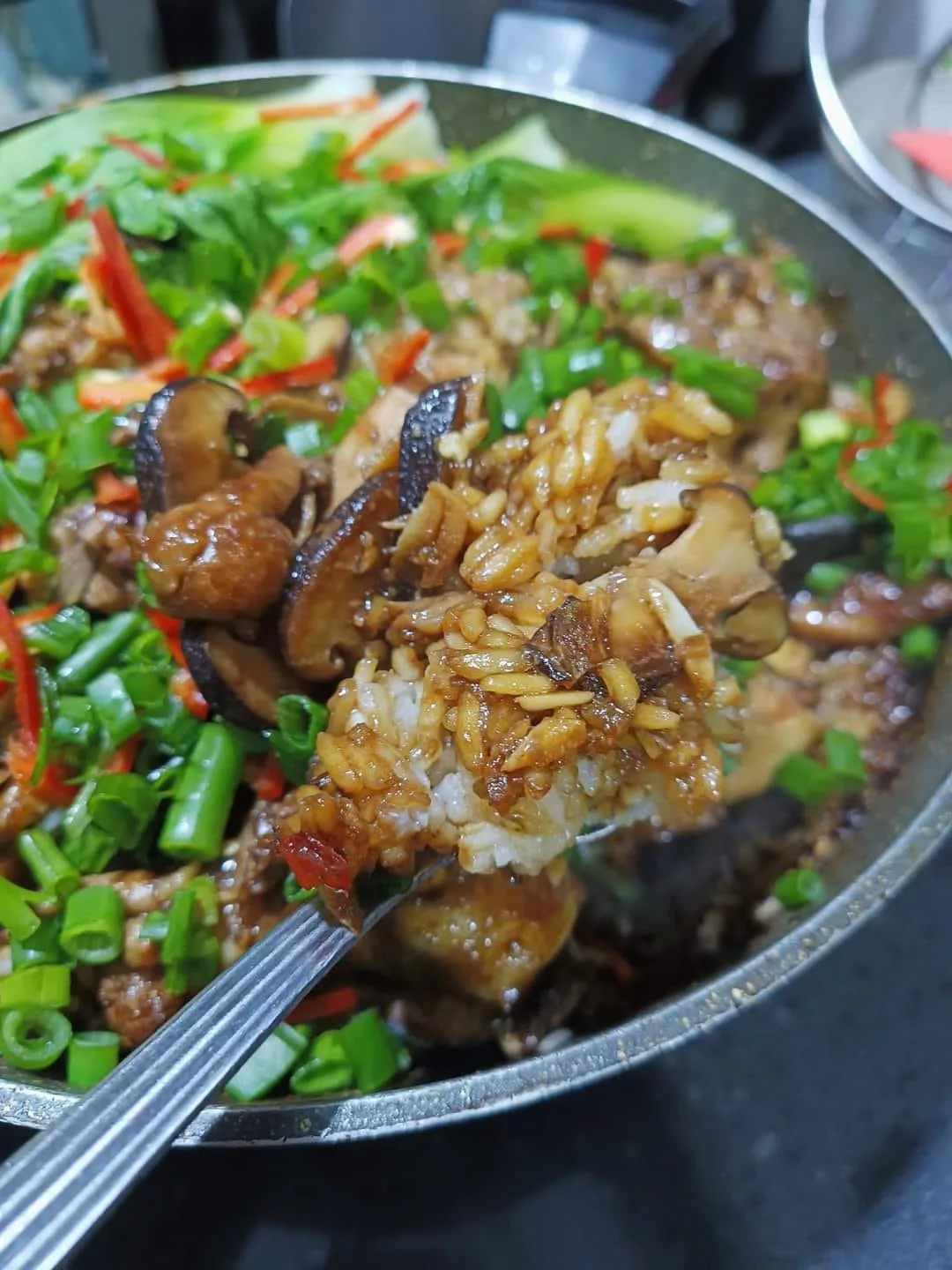 Nasi Ayam Claypot Masak Dalam Periuk Biasa Tetap Sedap. Confirm Licin Makan