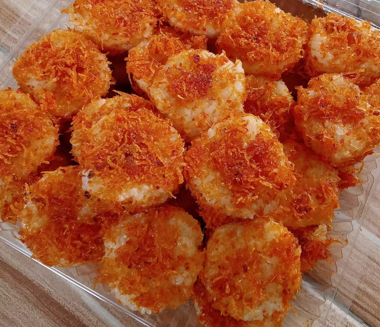 Cara Buat Pulut Serunding Kelapa Yang Sedap, Makan Dua Biji Pun Dah Kenyang