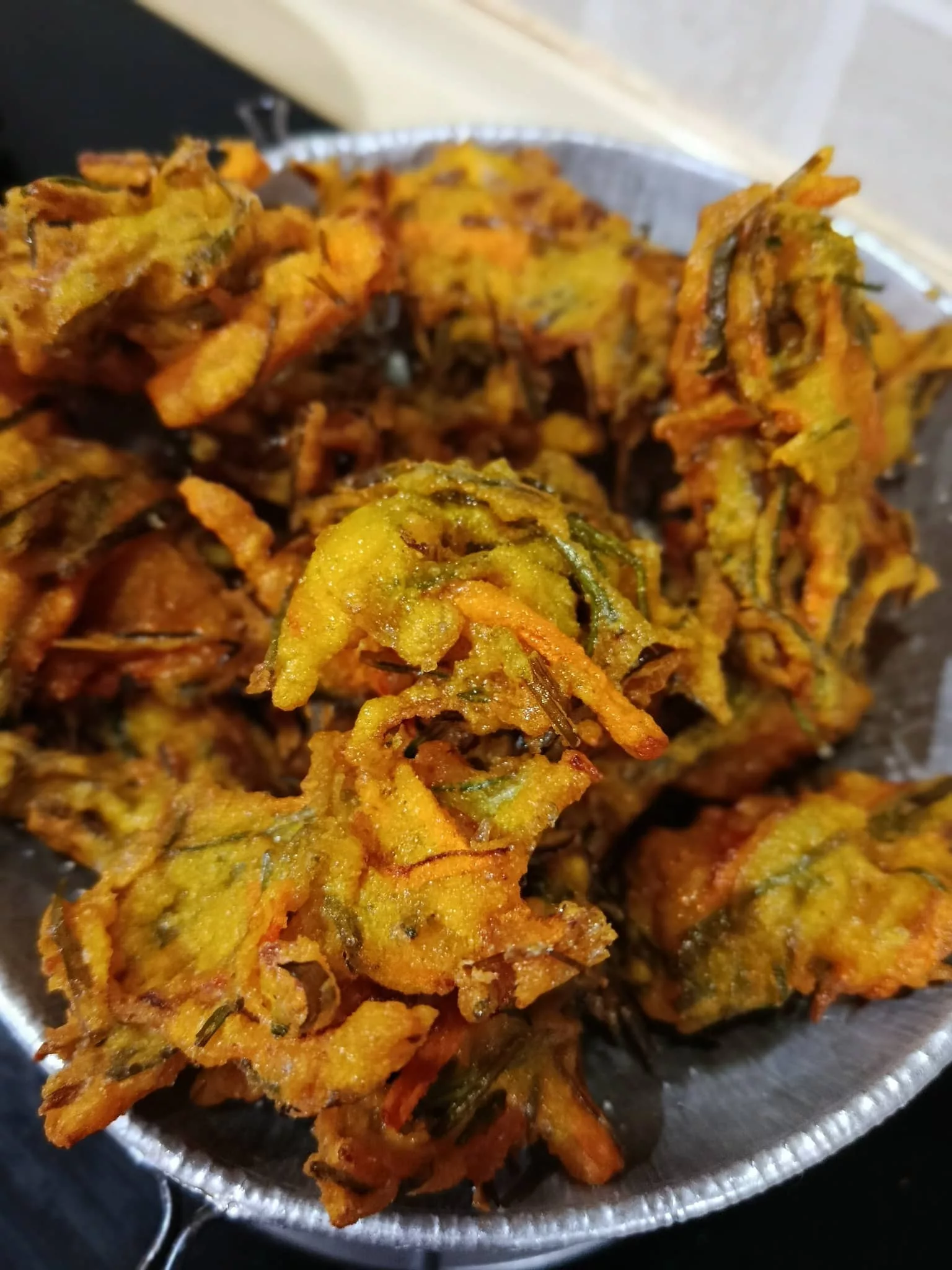 Cucur Udang Rangup Sentiasa Laris, Peniaga Kongsi Resipi & Rahsia Cucur Sedap