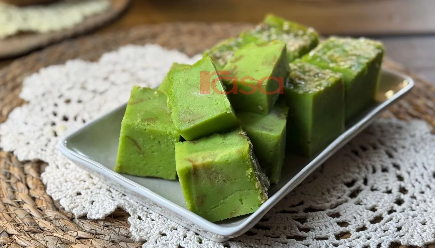 Resipi Bingka Roti Pandan, Kuih Tradisional Mudah & Wangi!