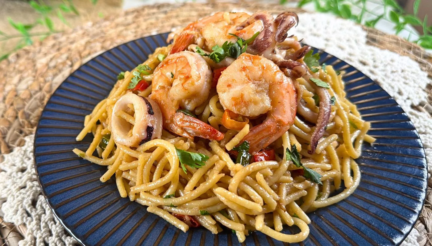 Spageti Goreng Cili Padi Yang Pedas, Padu & Pasti Nak Lagi!