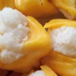 Pulut Nangka Lemak Manis Makan Dengan Kuah Santan, Aduh Sedapnya!