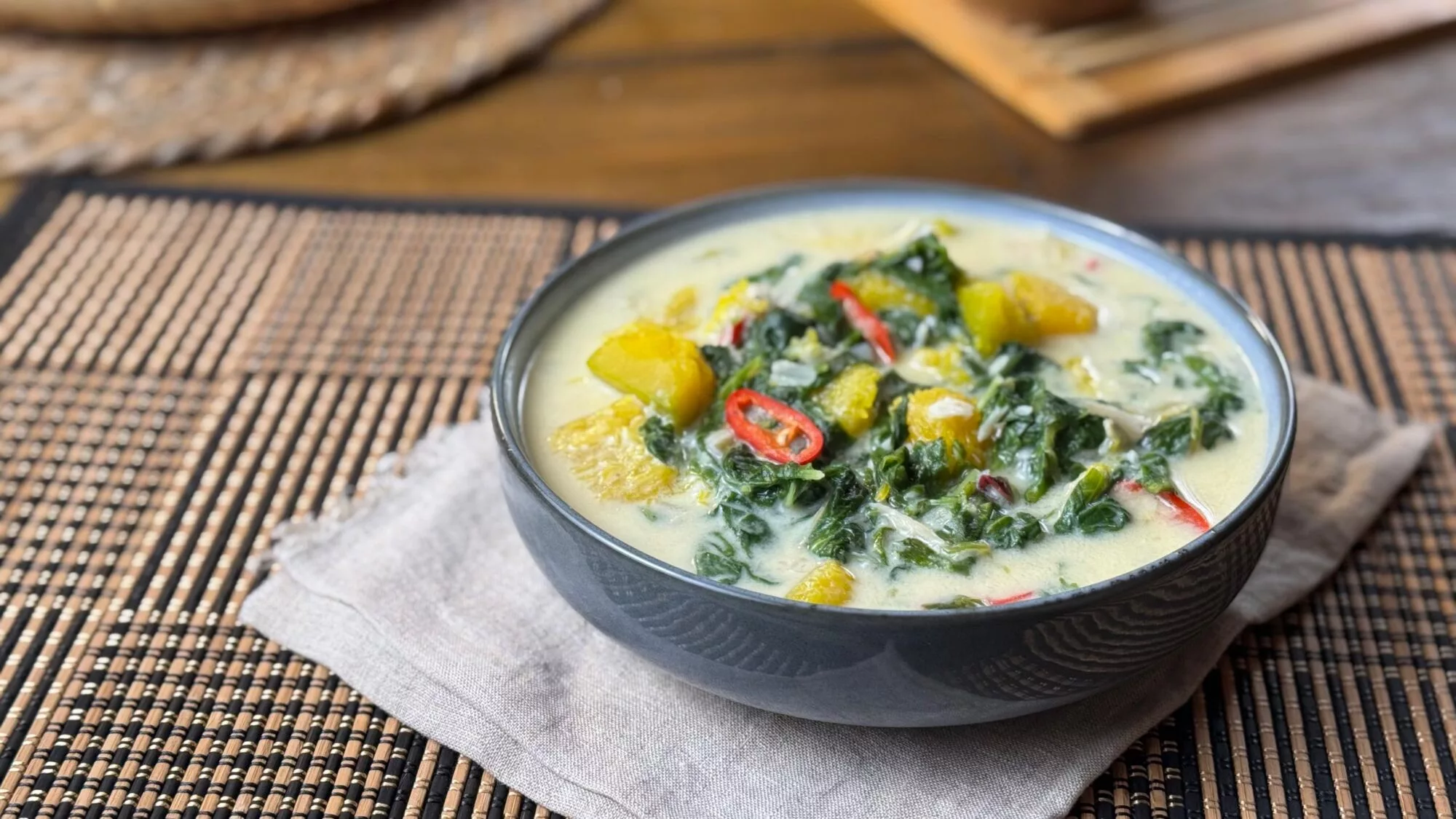 Masak Lemak Bayam & Labu, Menu Kampung Yang Mudah Nak Buat!