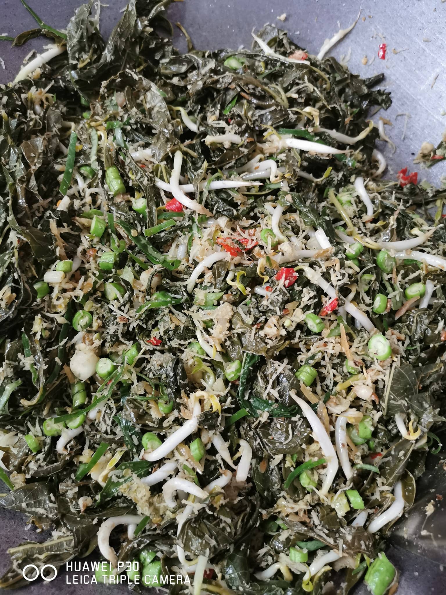 Resipi Kerabu Pucuk Ubi Sedap, Paling Mudah Dibuat & Tak Cepat Basi