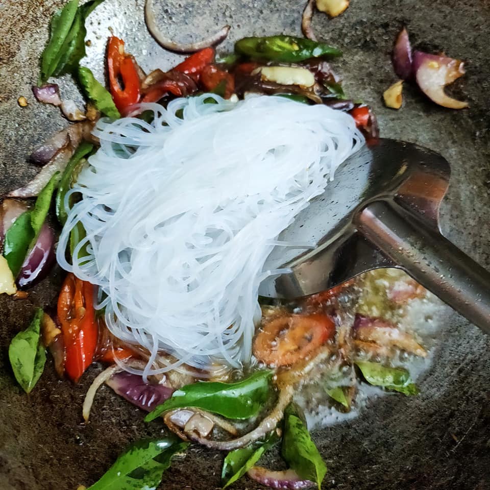 Ikan Bilis Kentang Tumis Suhun, Lauk Simple Tapi Paling Laju Habis
