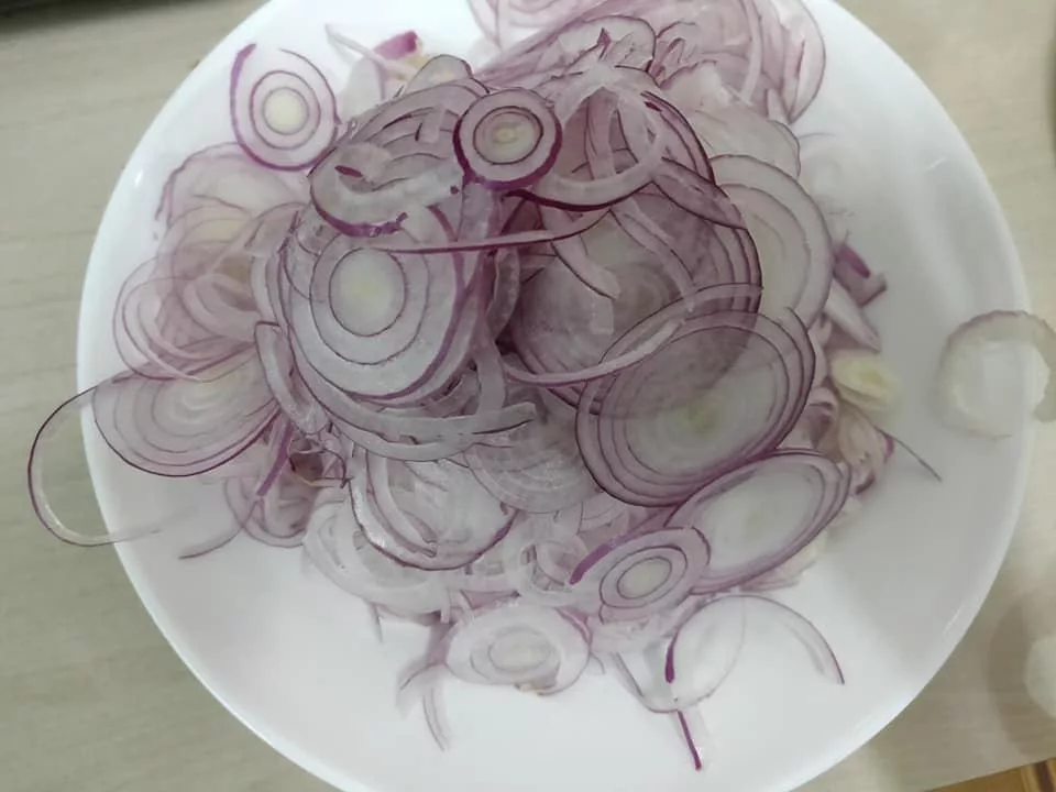 Buat Sendiri Bawang Goreng Lagi Sedap, Guna Tip Ini Supaya Tahan Lama & Tak Lemau