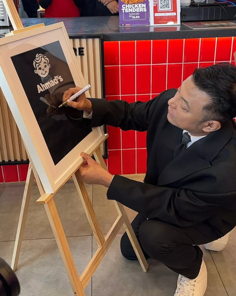 Ahmad’s Fried Chicken Buka Cawangan Ke-44 di Kota Warisan 12 Ahmad’s Fried Chicken Buka Cawangan Ke-44 di Kota Warisan