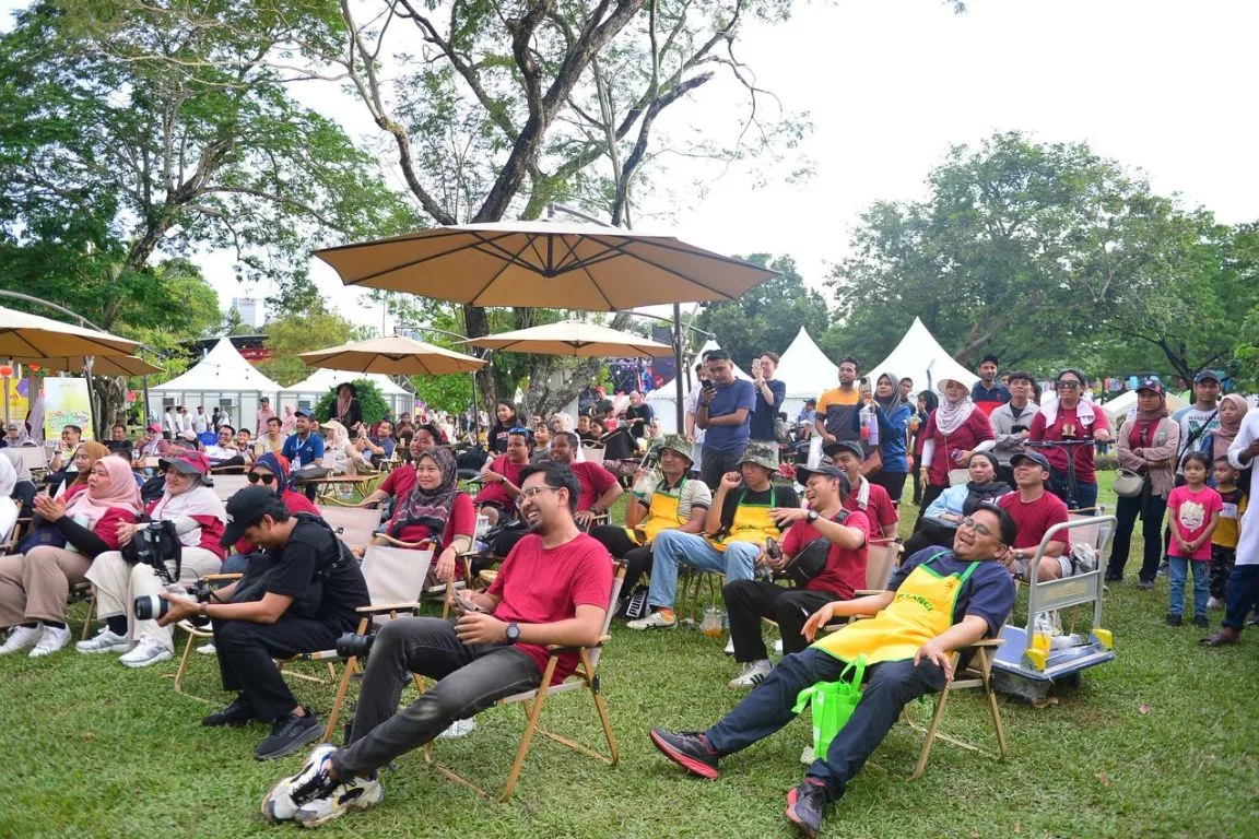 Pertandingan Roti Canai Melayang SERI PELANGI Curi Tumpuan Di Rasa Layan Curry Fiesta 2025
