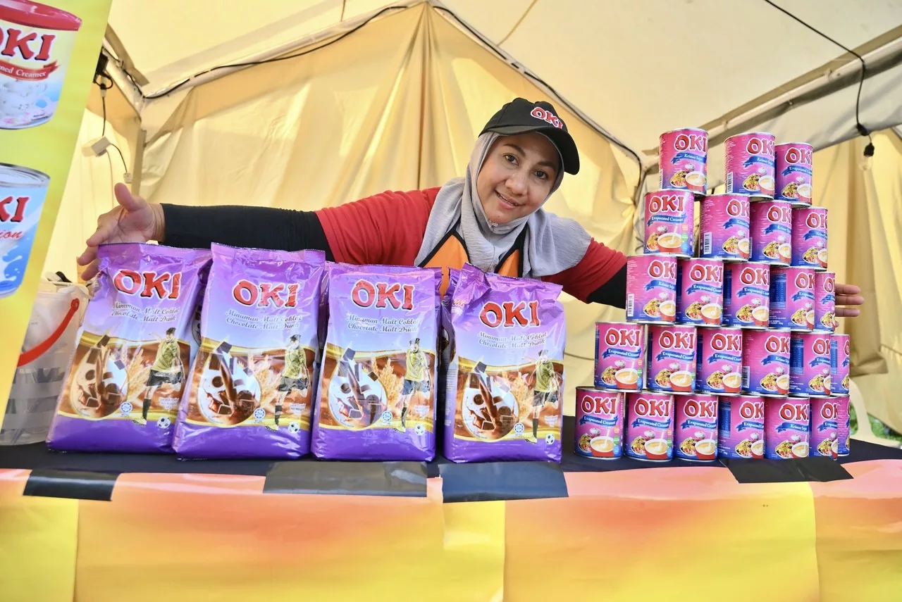 Pertandingan Teh Tarik King & Queen Gegarkan Rasa Layan Curry Fiesta 2025
