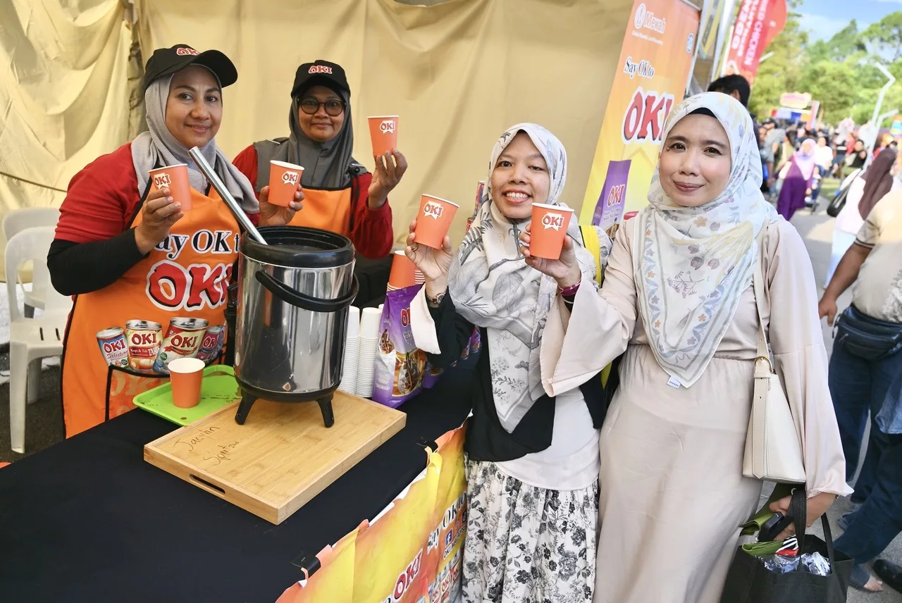 Pertandingan Teh Tarik King & Queen Gegarkan Rasa Layan Curry Fiesta 2025