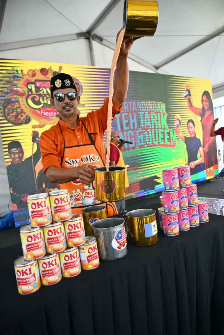 Pertandingan Teh Tarik King & Queen Gegarkan Rasa Layan Curry Fiesta 2025