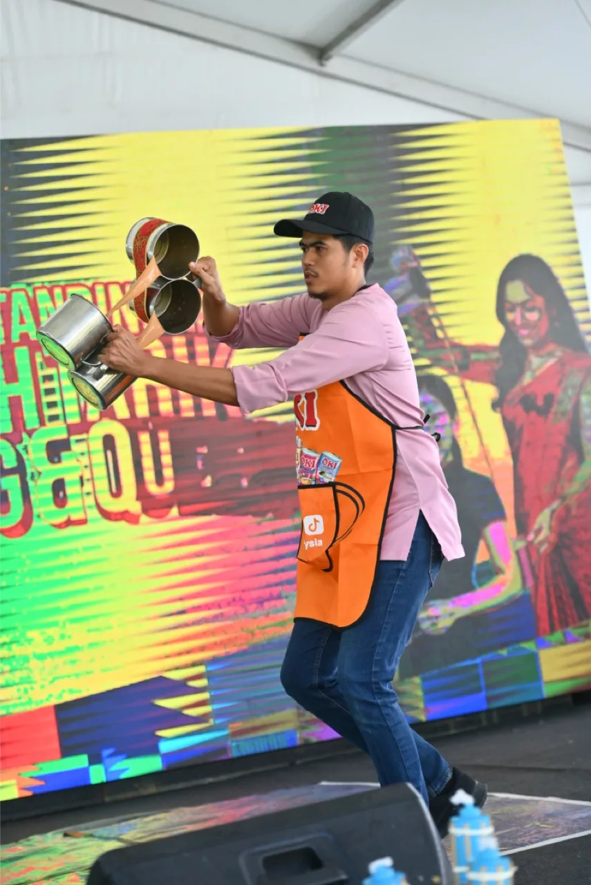 Pertandingan Teh Tarik King & Queen Gegarkan Rasa Layan Curry Fiesta 2025