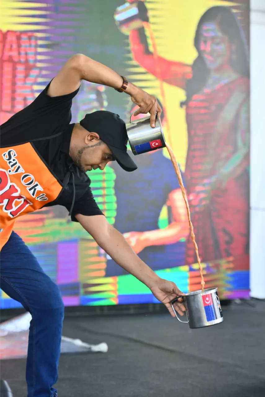 Pertandingan Teh Tarik King & Queen Gegarkan Rasa Layan Curry Fiesta 2025