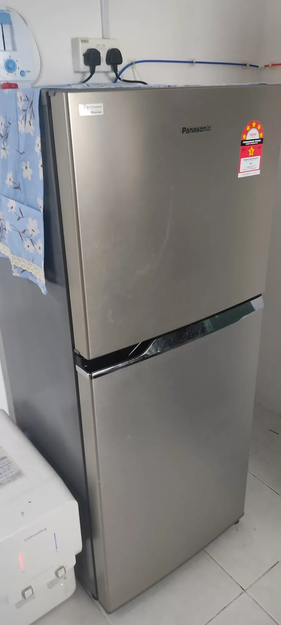 Peti Ais Bahagian Bawah Tak Sejuk? Ini Cara Baiki Sendiri Sebelum Panggil Technician