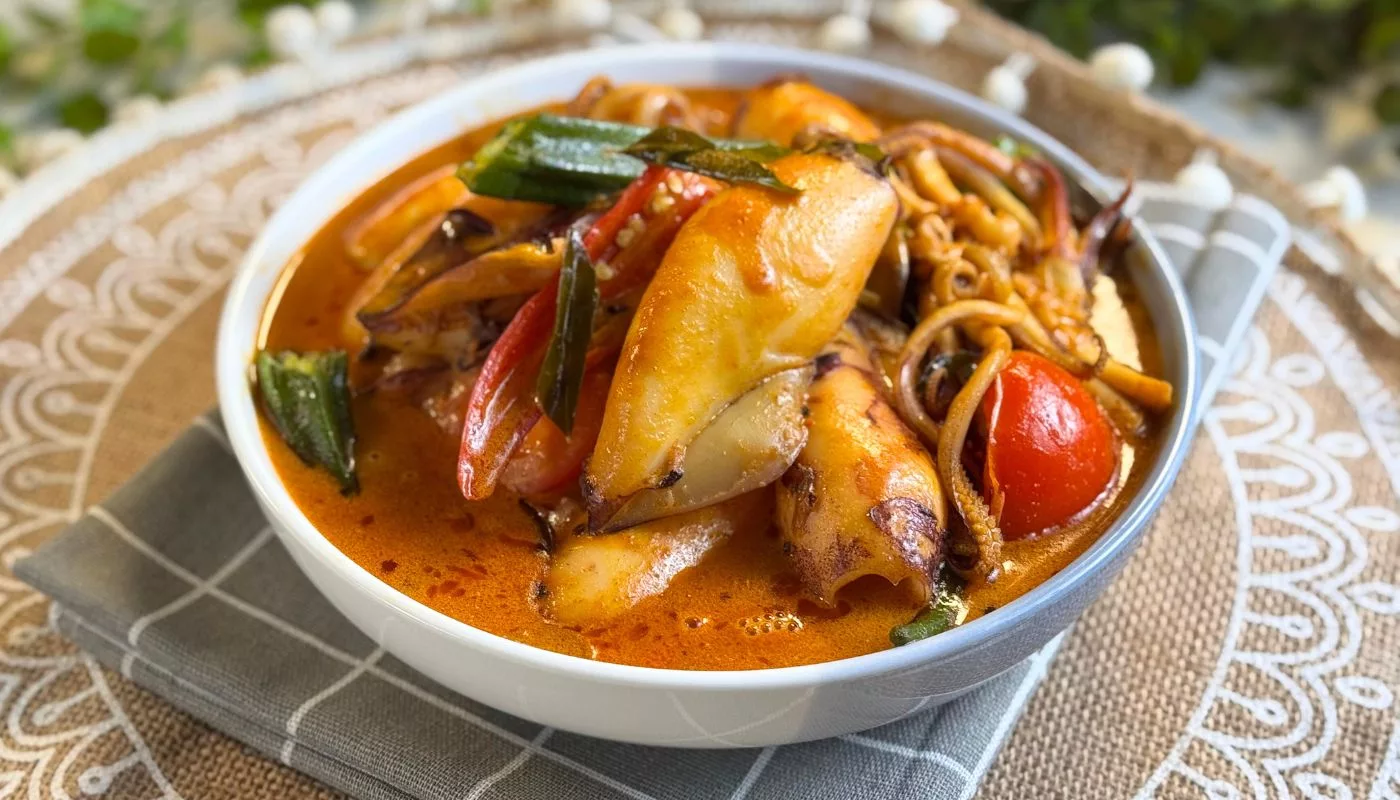 Resipi Kari Sotong Yang Padu. Confirm Makan Bertambah!