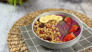 Smoothie Bowl Sihat: Resepi Menyegarkan Dengan Power Tips Untuk Sarapan Cepat