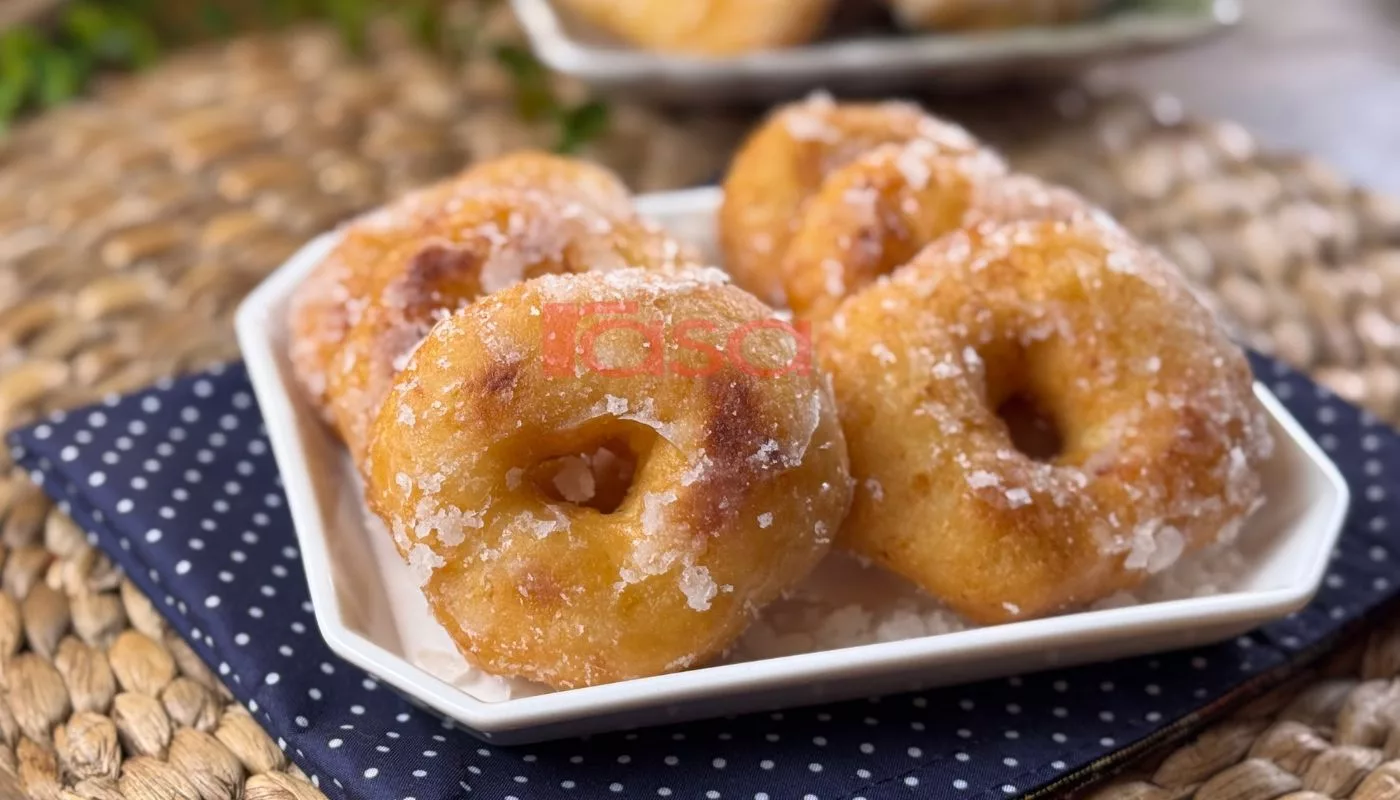 Kuih Keria Ubi Kentang Gebu & Lembut, Manis Gula Melekat Sempurna! 4 Kuih Keria Ubi Kentang Gebu & Lembut, Manis Gula Melekat Sempurna!