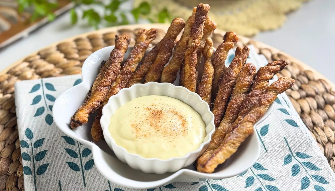 Cinnamon Sticks with Cream Cheese Dip, Resipi Simple Rasa Macam Café!