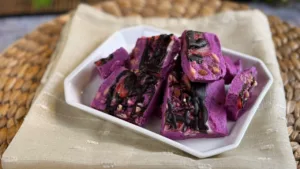 Blueberry Yogurt Bark: Snek Sihat & Menyegarkan Yang Sangat Mudah Dibuat