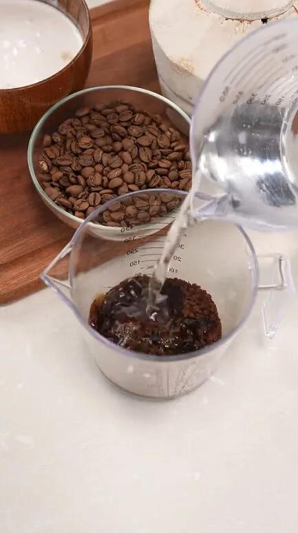 Cara Buat KOPI SANTAN VIETNAM Sedap, Lemak Berkrim Resipi Khairul Aming Yang Turut Dijual Di Rembayung!