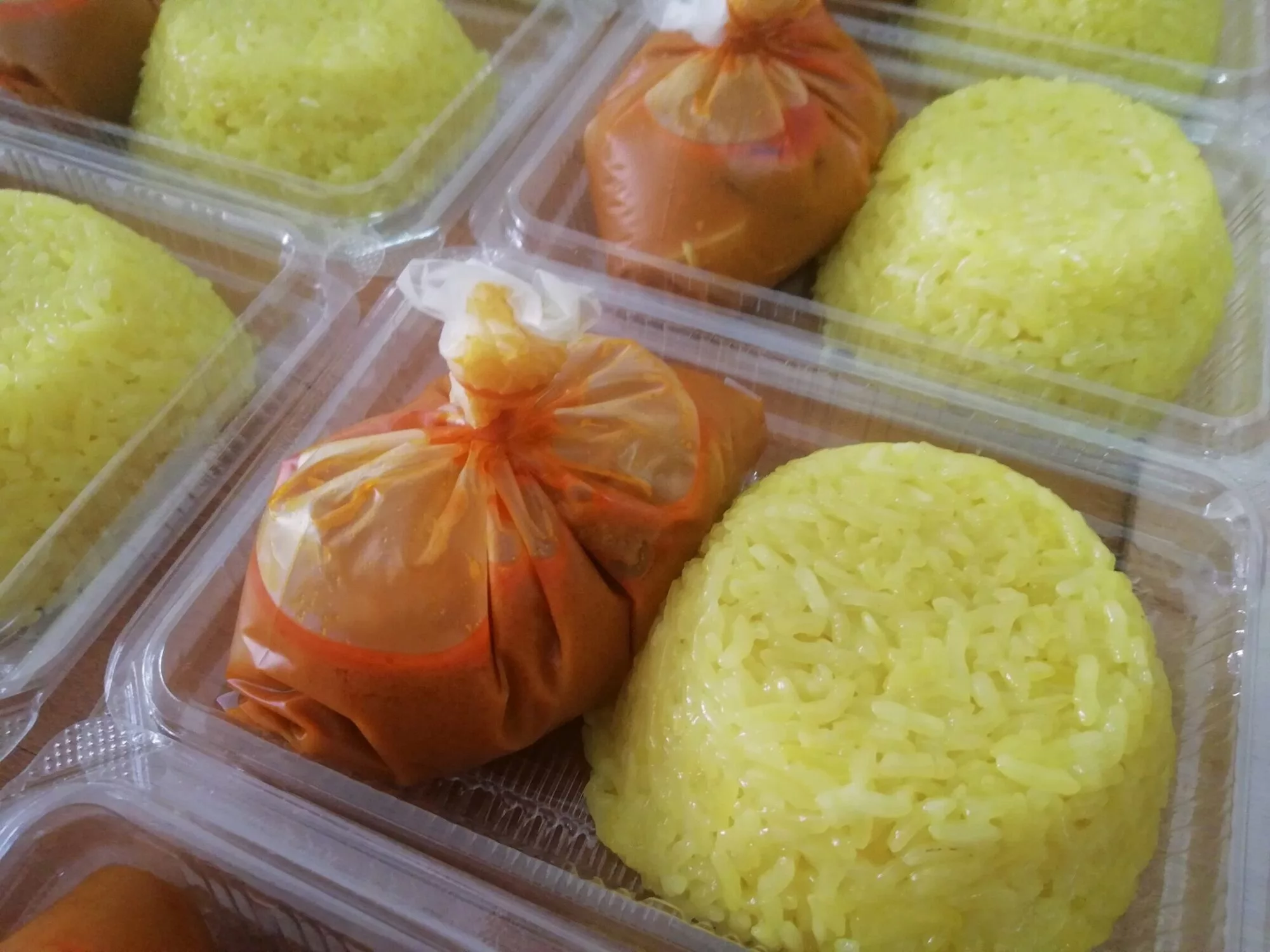Tak Perlu Kukus Dua Kali, Cara Lengkap Buat PULUT KUNING Kuning Sedap Tekstur Cantik Berkilat & Tahan Lama