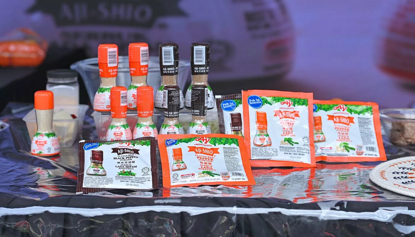 Tradisi Diteruskan, Kebaikan Dikongsi, 16,000 Pek Bubur Lambuk Istimewa AJI-SHIO® Hangatkan Hati Warga Kota