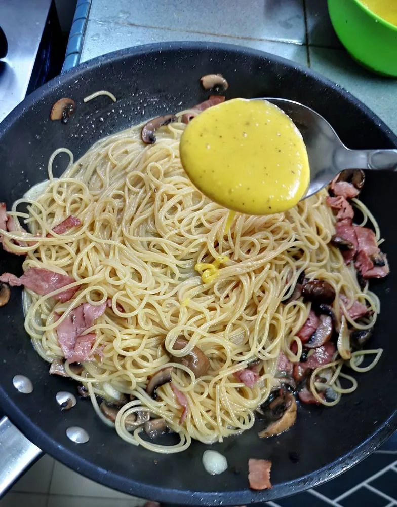 Ikut Resepi Ini Dapat Buat World Class Pasta Carbonara Dekat Rumah, Paling Penting Tak Guna Sos Segera!