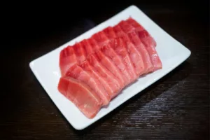 Sushi dan Sashimi Jepun: Geli Atau Sedap? Ini Sebab Sebenar Orang Jepun Suka Makan Makanan Mentah!
