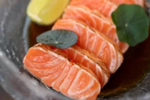 Sushi dan Sashimi Jepun: Geli Atau Sedap? Ini Sebab Sebenar Orang Jepun Suka Makan Makanan Mentah!