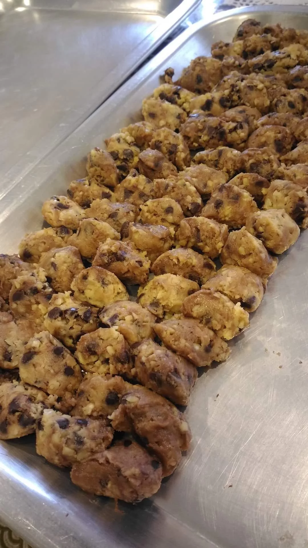 Ramai Orang Suka, 30 Tahun Lamanya Guna Resipi ‘CHOCOLATE CHIP ALMOND COOKIES’