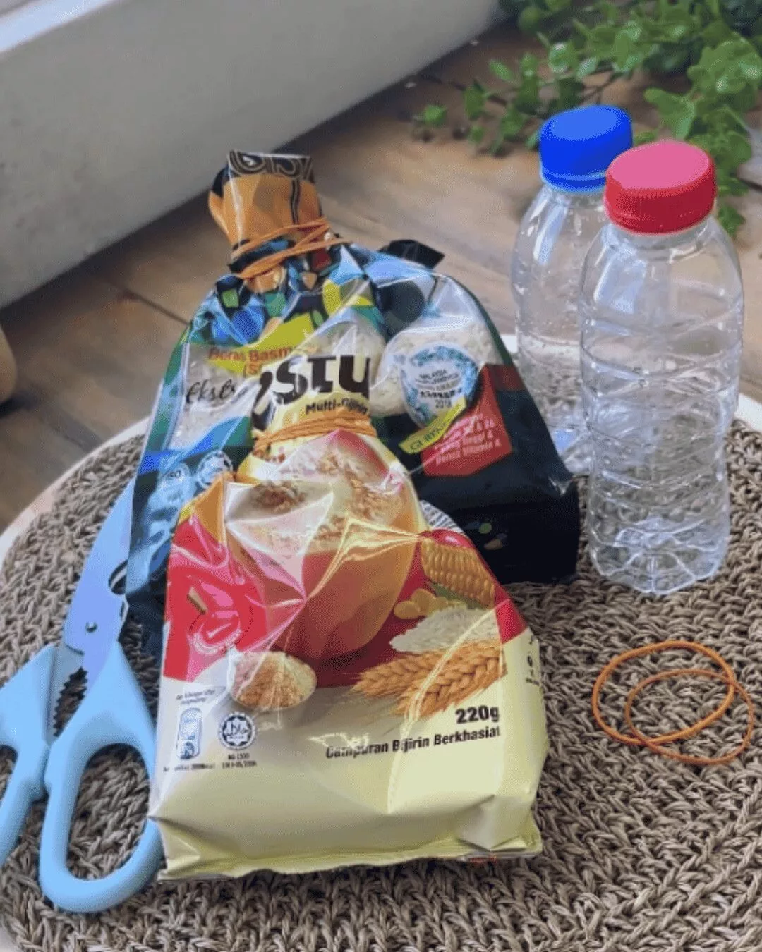 Trik Simpan Bungkusan Plastik Makanan, Kedap Udara Tak Masuk Angin 5 Trik Simpan Bungkusan Plastik Makanan, Kedap Udara Tak Masuk Angin