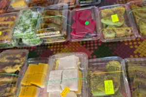 Kuih Tradisional Malaysia: Sebab Menarik & Nostalgia Yang Kekal Relevan