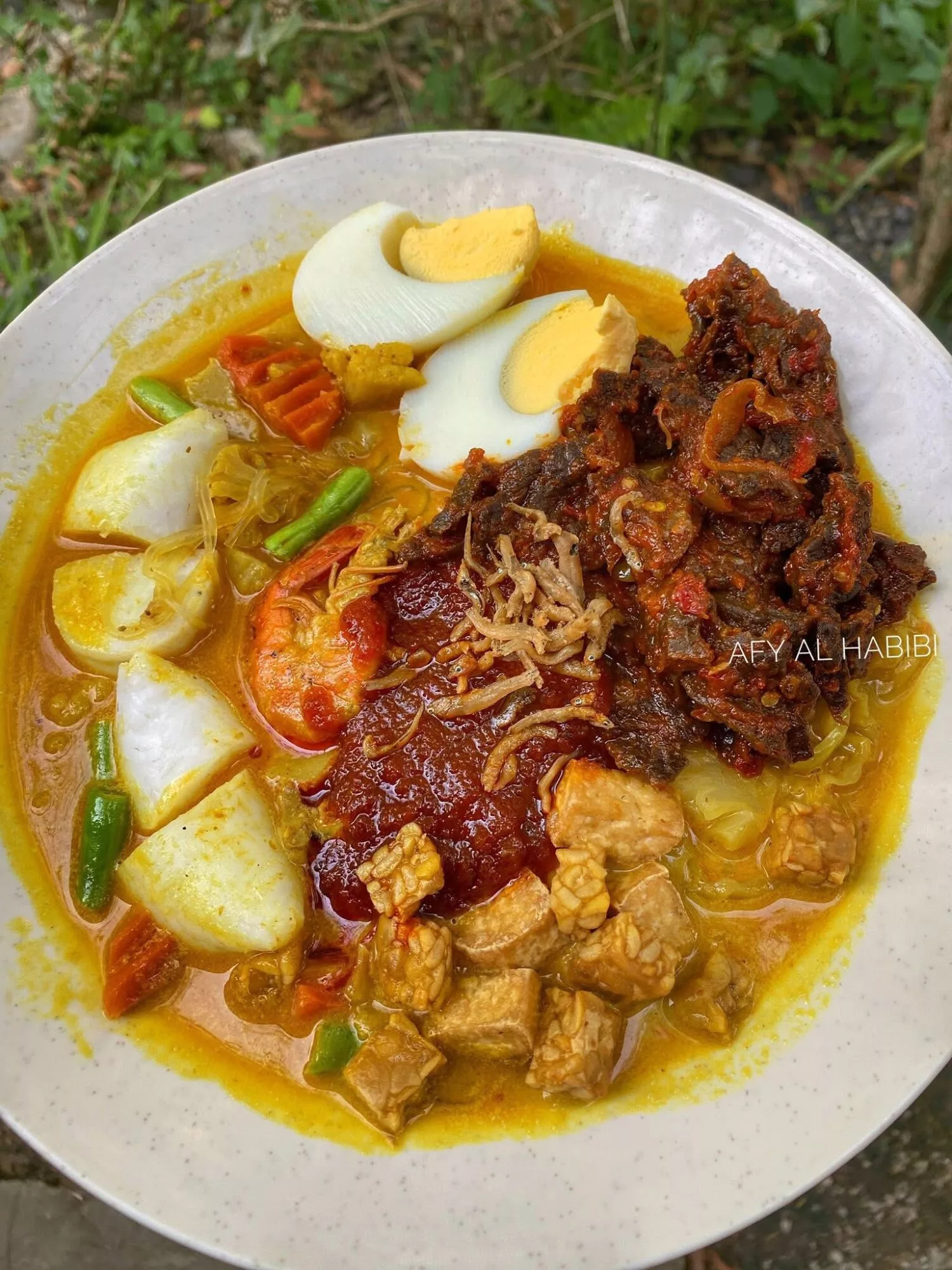 Resipi Lontong Betawi, Kuah Lodeh Rasa Lebih Lemak Berempah Luar Biasa Sedap!
